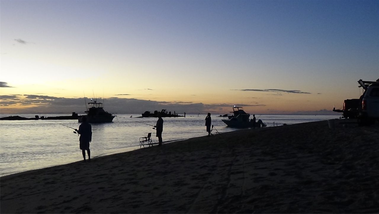 hiking moreton island